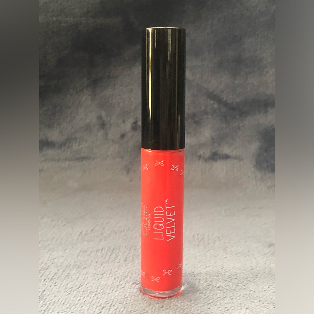 Ciate Liquid Velvet in Risque Lipstick Red Orange Full Size NWOB
